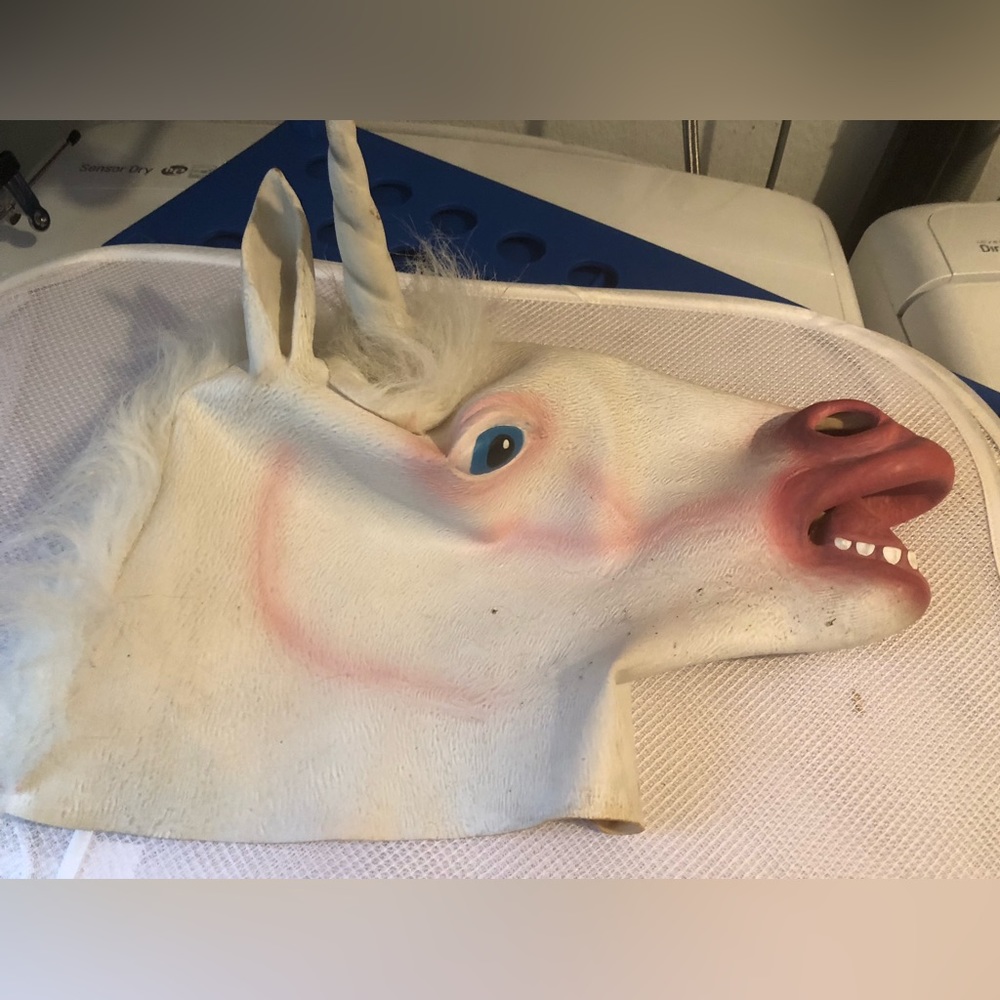 🎃Unicorn Rubber Mask- 653 $20 or $15 w/offer